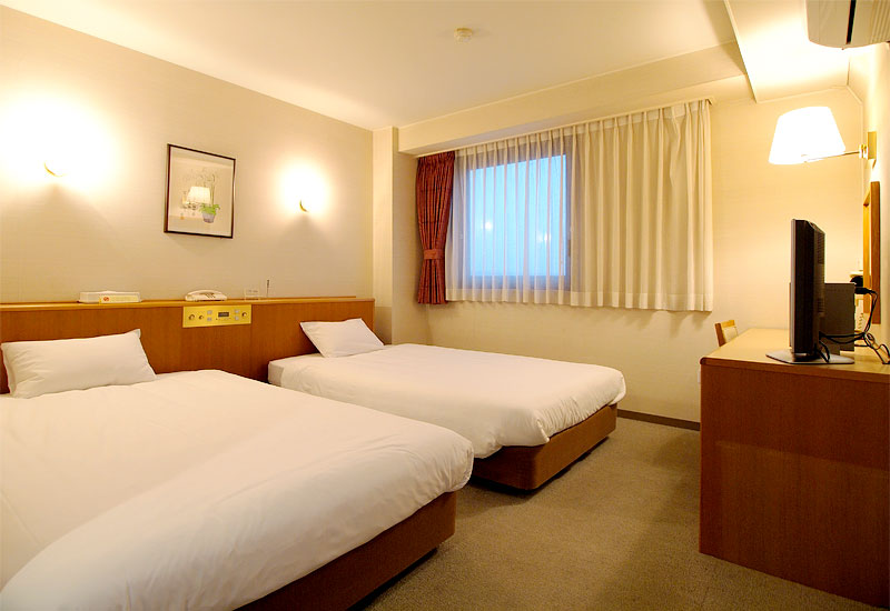 TWIN DELUXE ROOM